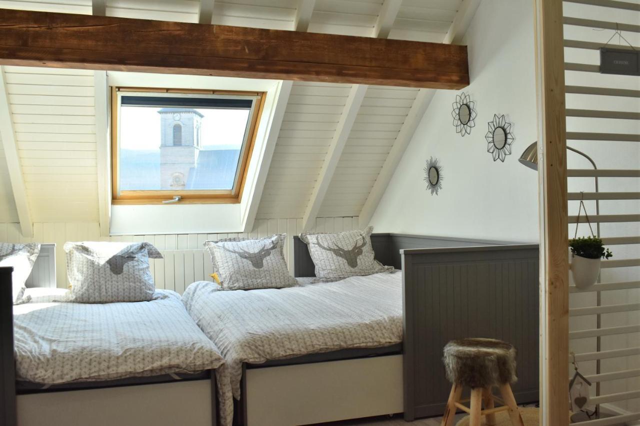 Charmant Studio, Le Petit Gris Des Montagnes Mouthe Ngoại thất bức ảnh